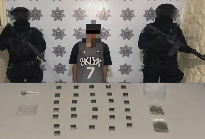 Detienen a tres por posesión de drogas en operativos en Torreón