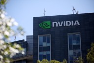 Trump’s AI chip deal sparks legal questions and national security concerns