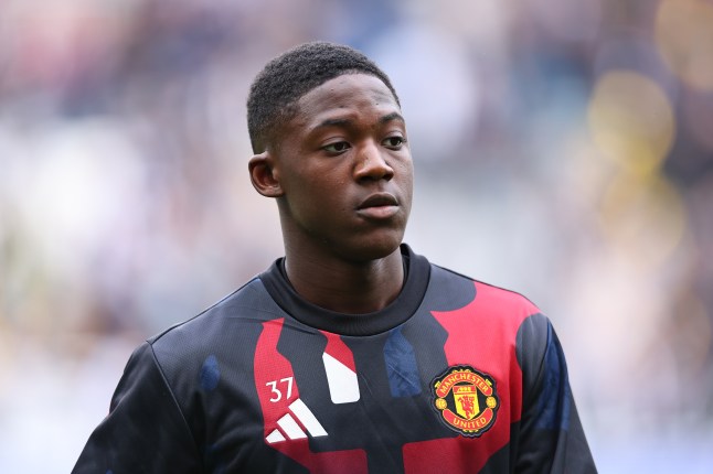 Manchester United make decision after Kobbie Mainoo asks for loan move