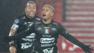 Dayro Moreno y una jugada de crack para el gol de Michael Barrios contra Huracán