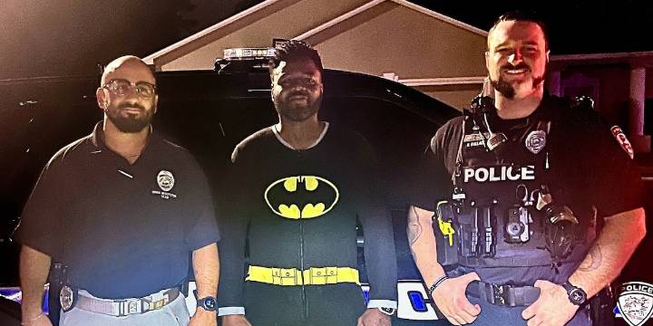 Homeowner in crimefighter PJs detains burglary suspect