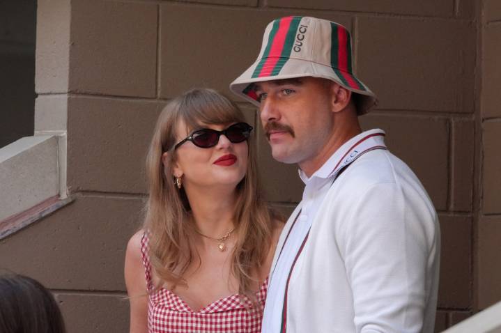 Taylor Swift on New Heights: Still looks 'hot,' despite what Trump said