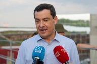 Moreno muestra su "máxima preocupación" y pide seguir las recomendaciones en Tarifa