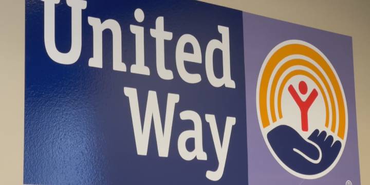 Heartland United Way hosts bus tour to show off Grand Island nonprofits