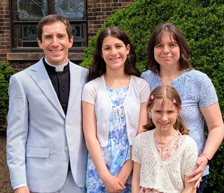 St. Luke’s bids farewell to first family