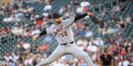 Sweeney hits go-ahead single in the seventh to lead Tigers past Twins 8