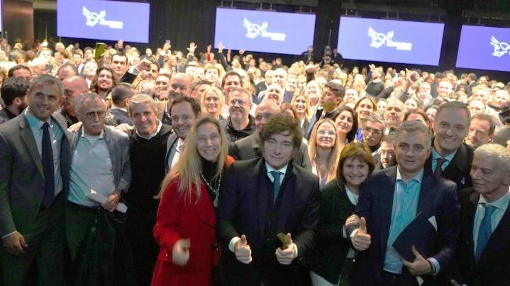LLA redobla críticas contra Kicillof en la previa al acto de Milei en La Plata: "Su gestión es patética, apoya a los ladrones"
