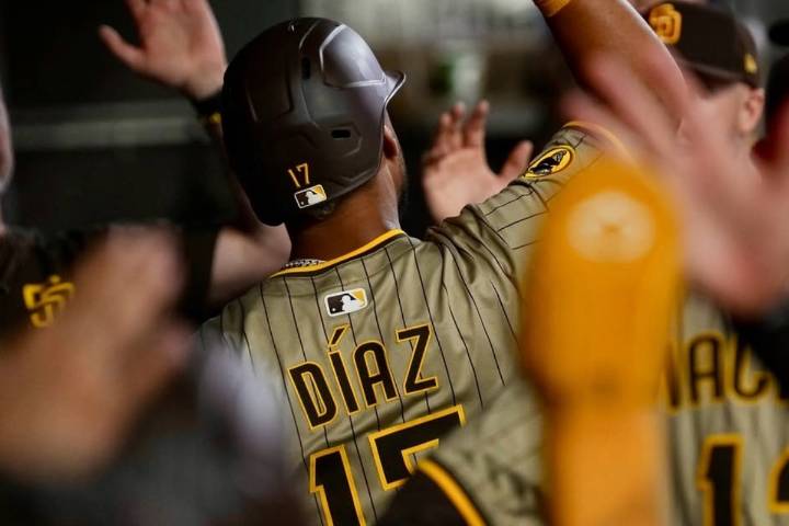 Elías Díaz tiene el 2° juego multijonrón de su carrera, llega a 70 bombazos de por vida y obtiene selecta membresía entre receptores