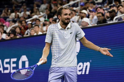 Medvedev splits with longtime coach after US Open meltdown