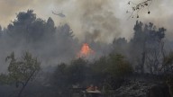 El incendio en A Mezquita (Ourense) cierra el acceso a Galicia en coche y tren desde el Padornelo (Zamora)