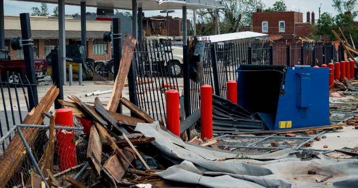 No-interest loans are available to St. Louis businesses damaged by tornado