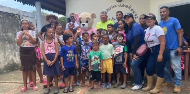 ESPERANZA/ Plan Escuelas Abiertas llegó a Puerto Miranda