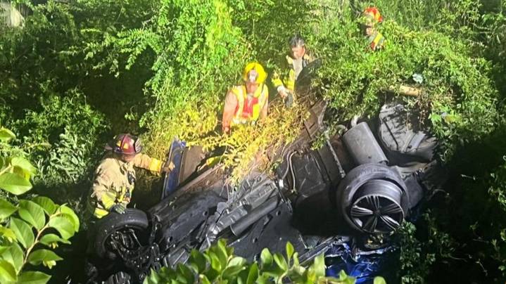 Helmet cam captures dramatic Slidell rescue after car flips into canal brush