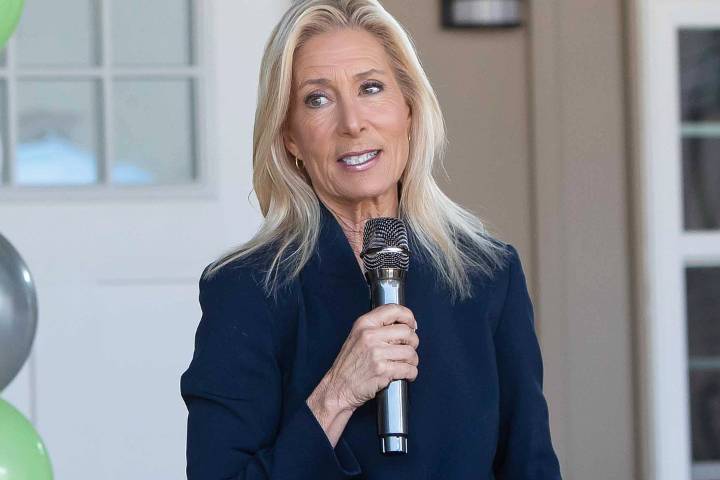 Mayor Donna Deegan schedules town halls to discuss 2025