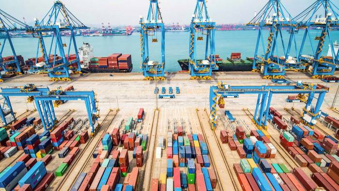 Sigue descuadre comercial: en un año déficit aumentó US $2.299,9 millones
