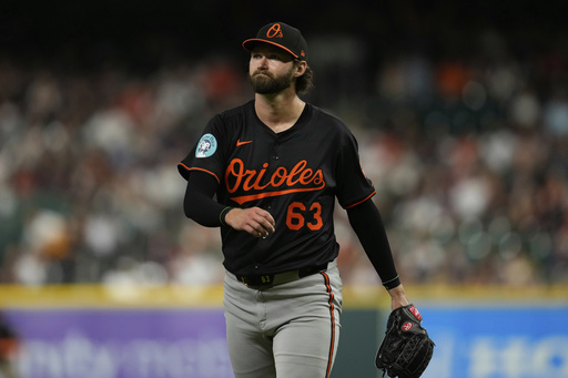 Young, derecho de Orioles, deja escapar juego perfecto en la 8va, en triunfo 7