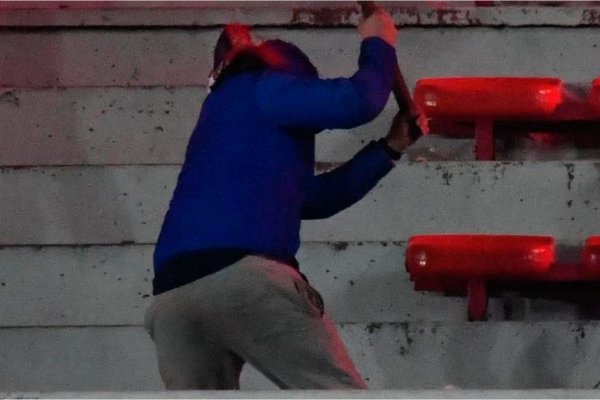 Todas las fotos y videos de los graves incidentes en el duelo Independiente vs. U. de Chile