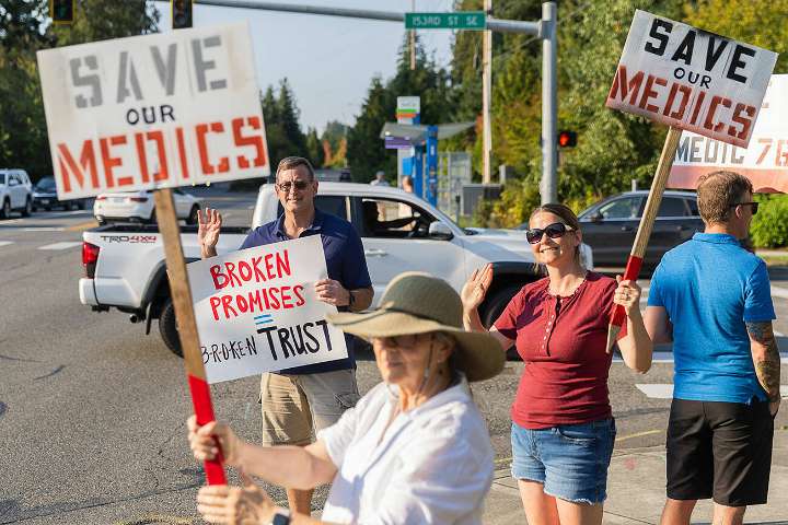Mill Creek residents protest removal of Station 76 paramedics