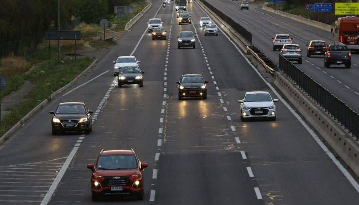 Se esperan 142 mil vehículos hacia la RM: Este es el plan retorno para este domingo