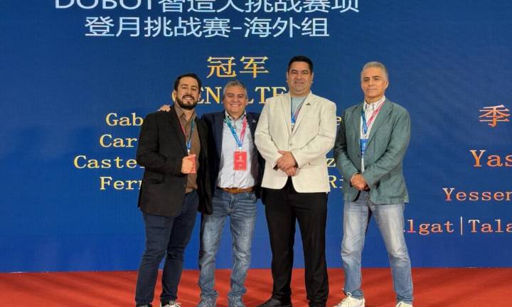 Chihuahua se corona Campeón Mundial en Robótica en Beijing, China