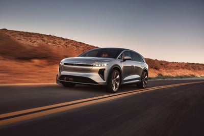 1 High-Risk, High-Reward EV Stock to Buy, and 1 Money Pit to Avoid