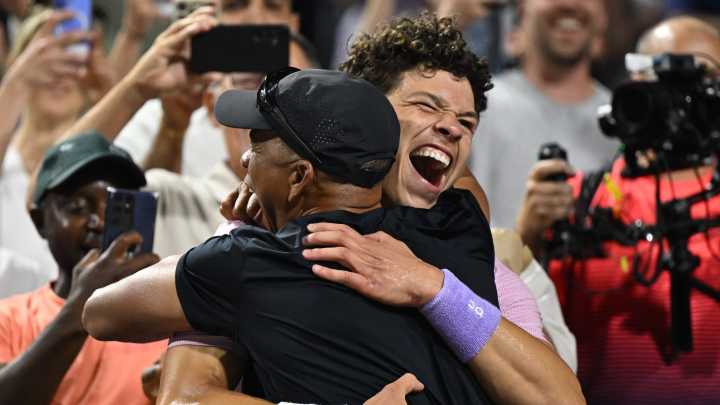 See it! Former UF tennis star Ben Shelton celebrates first Masters 1,000 title