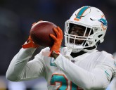 Colts sign CB Xavien Howard, two-time All-Pro, to boost ailing secondary