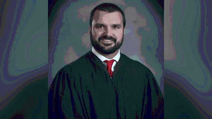 Hollowell appointed by governor to to fill 21st district circuit court post