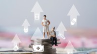 Neoyorquinos enfrentan aumento de más de $1,200 en su seguro médico para 2026