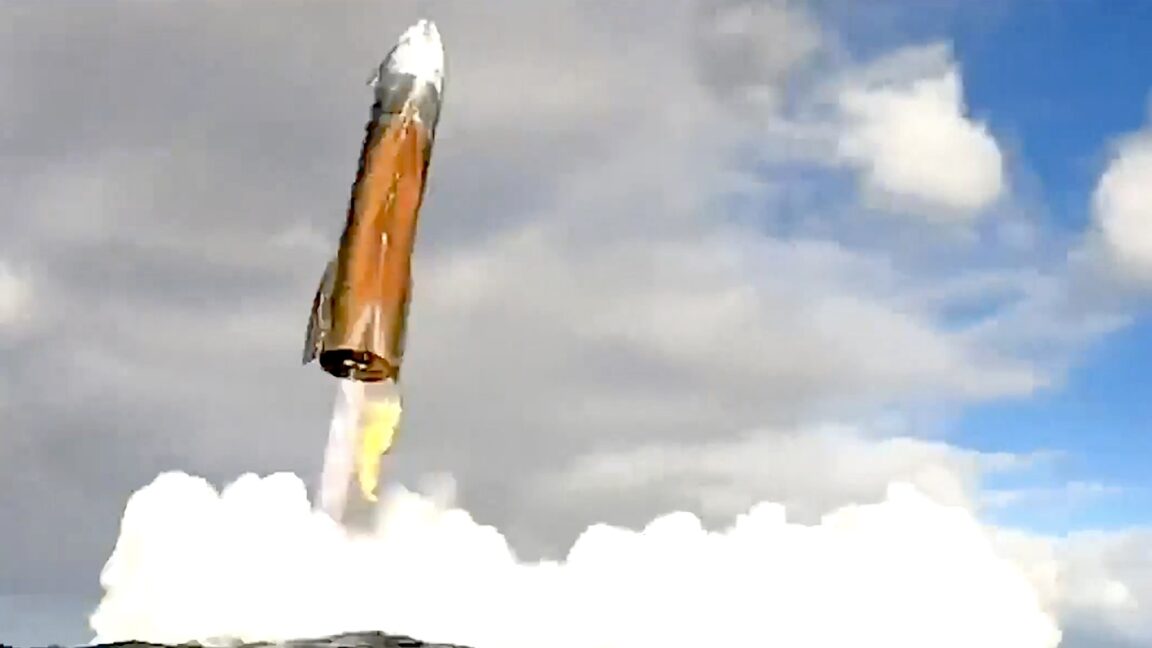 SpaceX bounces back with a Starship test flight that ended on a buoyant note