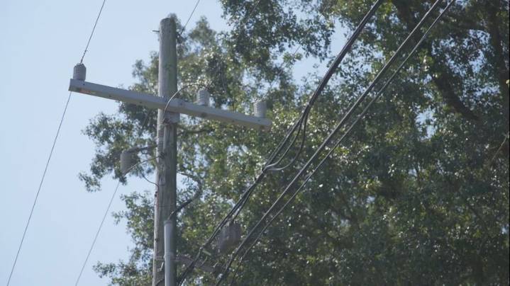 Entergy outages continue to darken Bluff Road neighborhoods