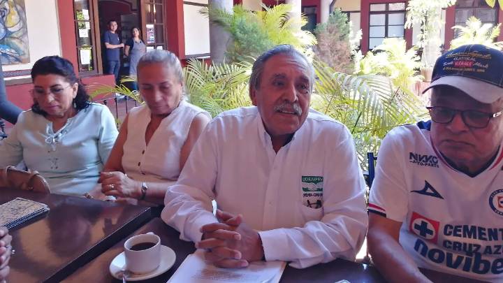 Disputan exhospiral psiquiátrico: pensionados quieren que sea para atención a jubilados no para comercios
