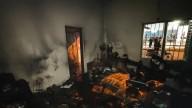 Bomberos sofocaron el incendio de una vivienda en Villa Corina y cinco personas fueron asistidas