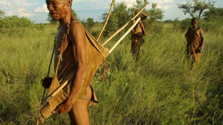 Encuentran a una mujer de EE UU desaparecida viviendo como la "segunda mujer del jefe" de una 'tribu africana' en Escocia