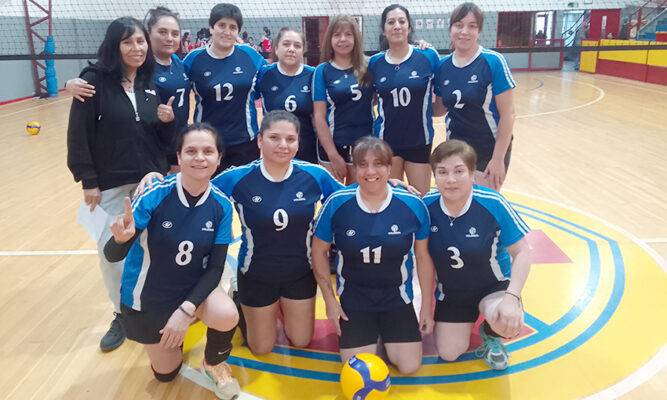 Club de Amigas y Unión, campeones en torneo de vóleibol del Canal Laboral