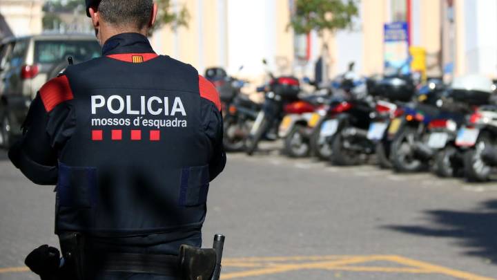 Detenido un hombre por apuñalar y arrojar por la ventana a su mujer en Manresa (Barcelona)