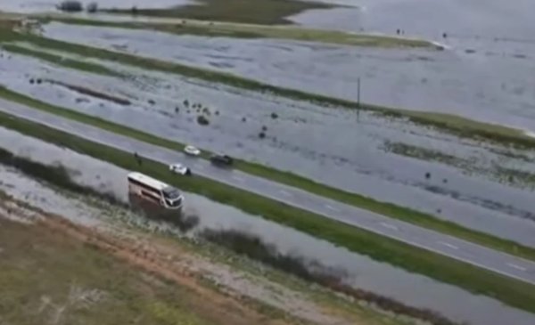 Inundaciones, nieve y problemas en todo el país por la Tormenta de Santa Rosa