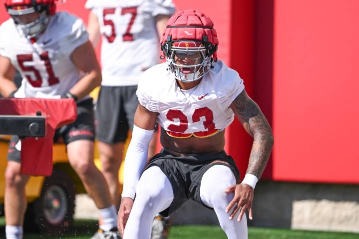 USC football preview: Defense looking to level up
