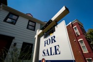 Mortgage rates largely unchanged from last week despite pressure on Fed independence