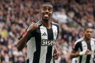 Alexander Isak tells Newcastle he still wants to leave after new talks with Saudi owners