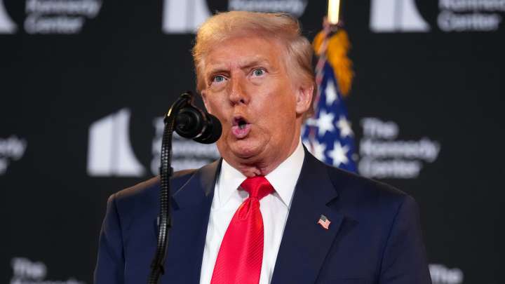 Trump's Bizarre Claim About His Grass Knowledge Isn't Helping Those Cognitive Decline Rumors
