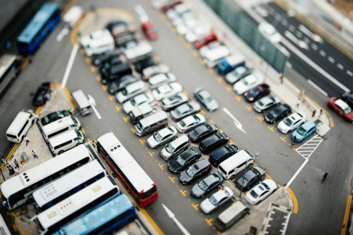 Best Auto and Truck Dealership Stocks Right Now • Updated Daily