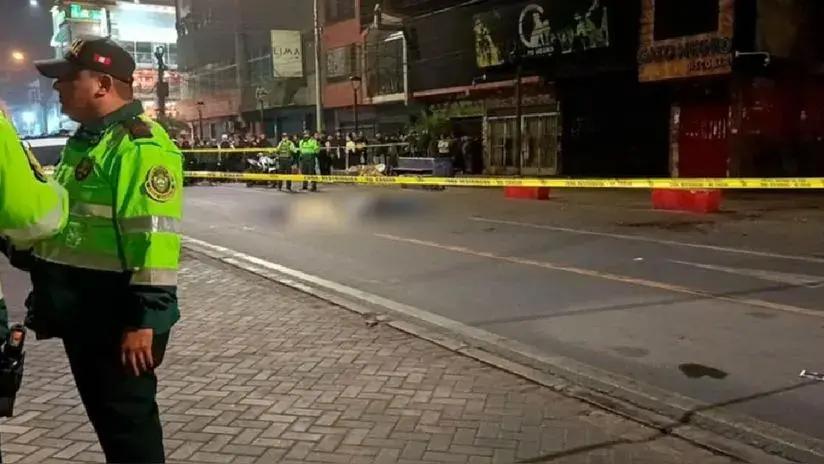 Conmoción en SJL: sicarios asesinaron a balazos a tres personas afuera de una discoteca