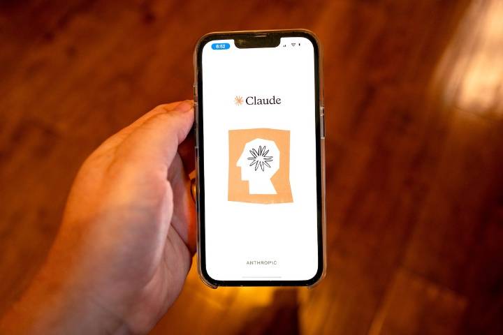 Anthropic takes aim at OpenAI, offers Claude to ‘all three branches of government’ for $1
