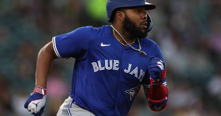 Blue Jays thoughts: Vlad is money, Red Sox poach catcher