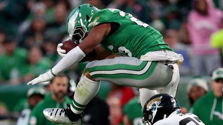 Eagles to wear Kelly Green uniforms for three games against NFC East teams