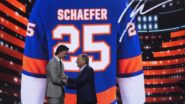 Islanders sign No. 1 pick Schaefer to 3-year, entry level contract