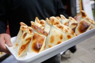 TasteAtlas ubica a la empanada chilena entre las 100 mejores masas saladas del mundo