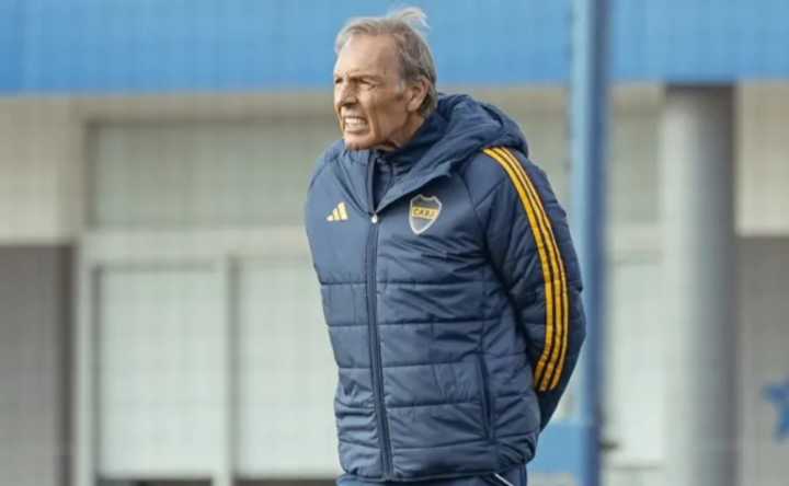 “Pelean por un puesto…”: Russo no definió al equipo y hay tres jugadores de Boca que luchan por un lugar en el 11 titular