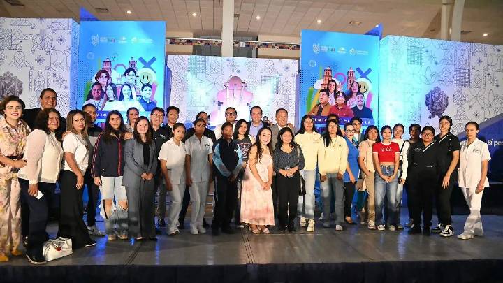 Reconocen a jóvenes talentos en Dolores Hidalgo por su impacto en la comunidad